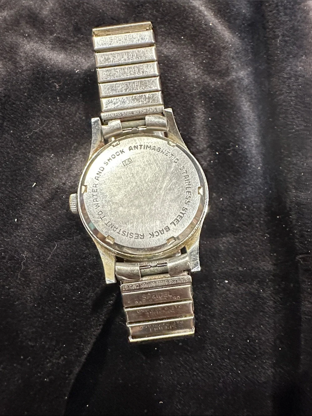 SAYLOR Silver-Tone Men's Analog Watch with Expandable Band
